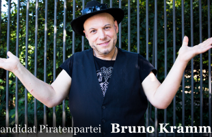 Bruno Kramm (Die Piraten) beantwortet die Fragen junger Muslime